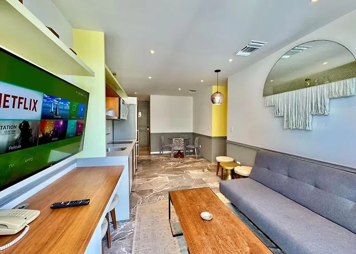2 Bedroom Steps From The Sea! *