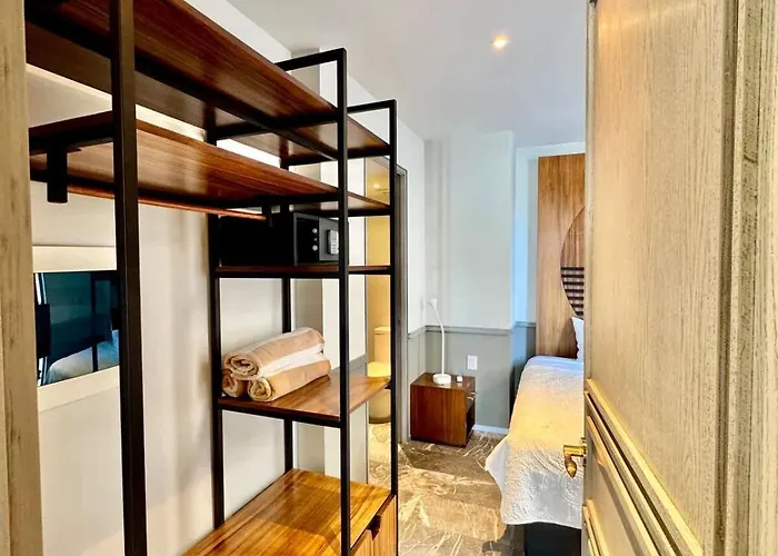 2 Bedroom Steps From The Sea! Appartement